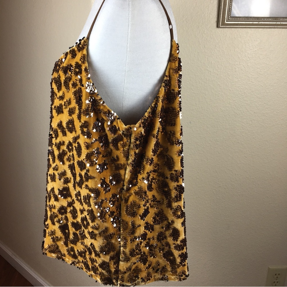 RO & DE by Anthropologie Esther Velvet Sequin Gold Cami Size L - Picture 6 of 12